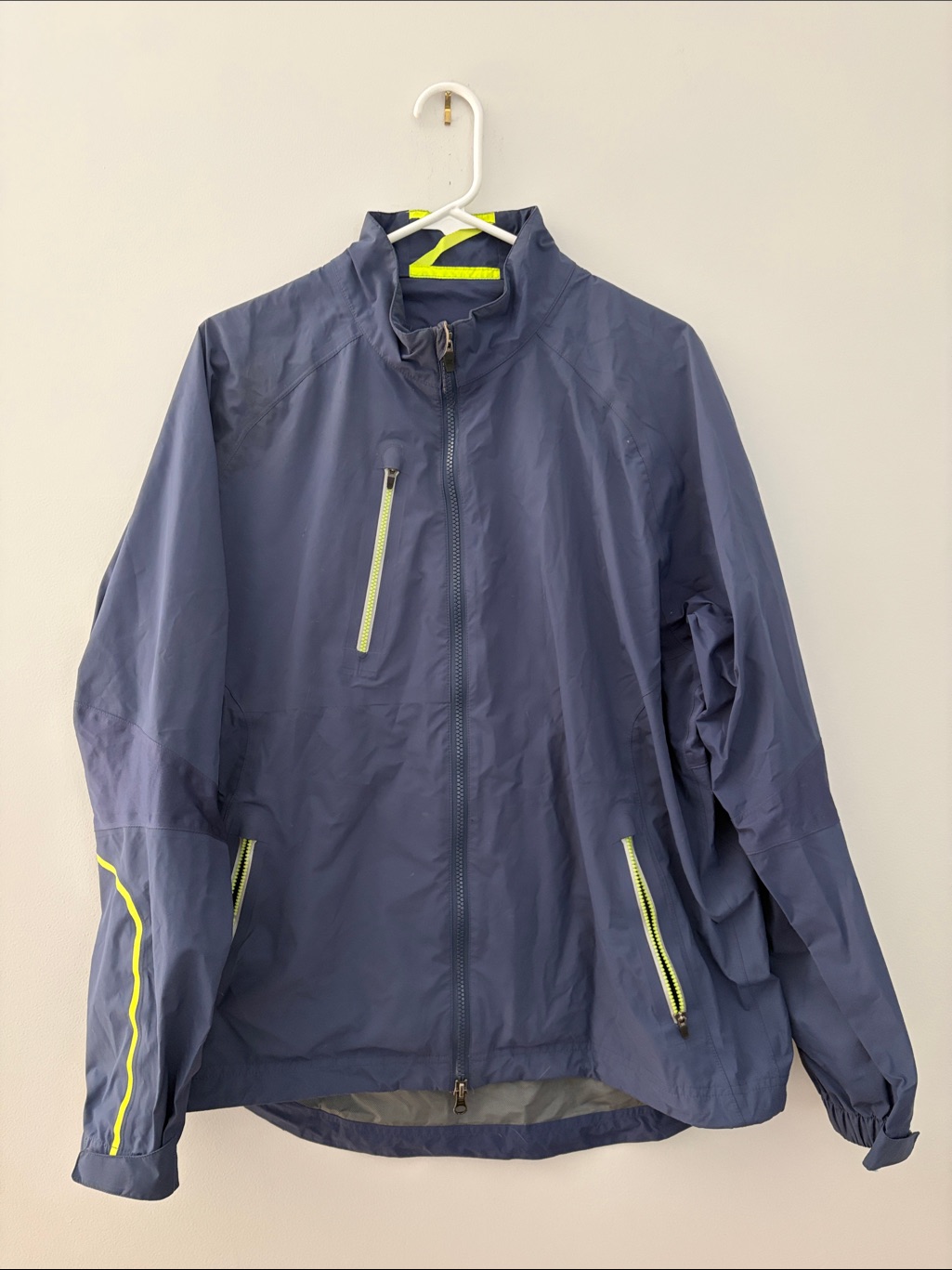Zero Restriction Windbreaker